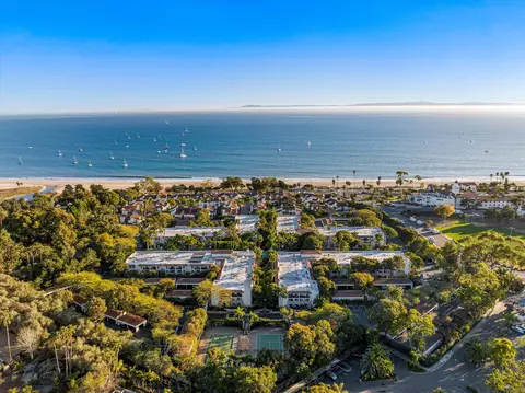 104 Por La Mar Circle Cir, Santa Barbara, CA 93103