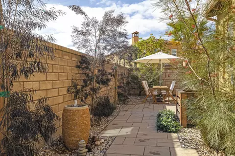 Exterior - 2339 Nicklaus St, Oxnard, CA 93036 photo 7 of 12