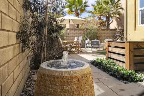 Exterior - 2339 Nicklaus St, Oxnard, CA 93036 photo 6 of 12