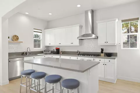 Kitchen - 2339 Nicklaus St, Oxnard, CA 93036 photo 1 of 5