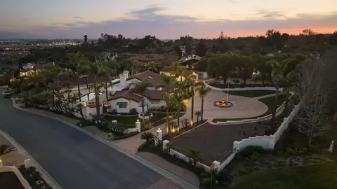 View/Area - 95 Valley Vista Dr, Camarillo, CA 93010 photo 5 of 9