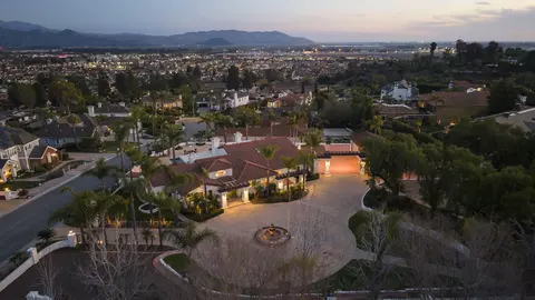 View/Area - 95 Valley Vista Dr, Camarillo, CA 93010 photo 4 of 9