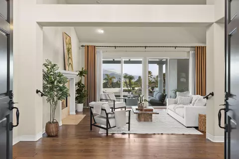 Entry Way - 95 Valley Vista Dr, Camarillo, CA 93010 photo 2 of 2