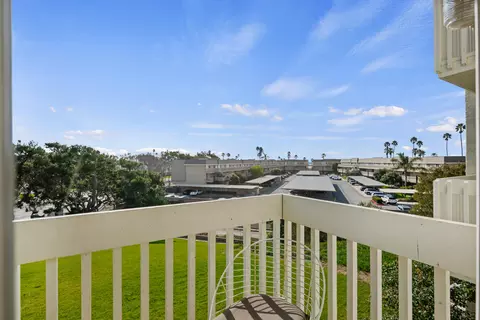 251 S Ventura Rd #222, Port Hueneme, CA 93041