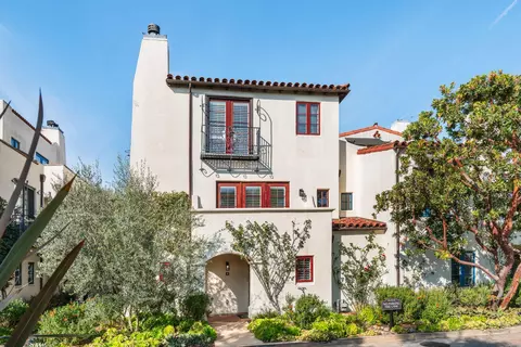 212 Santa Barbara St #A, Santa Barbara, CA 93101