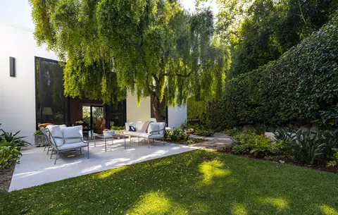 Exterior - 448 Court Pl, Montecito, CA 93108 photo 6 of 15