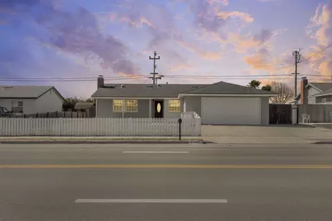 4022 Constellation Rd, Lompoc, CA 93436