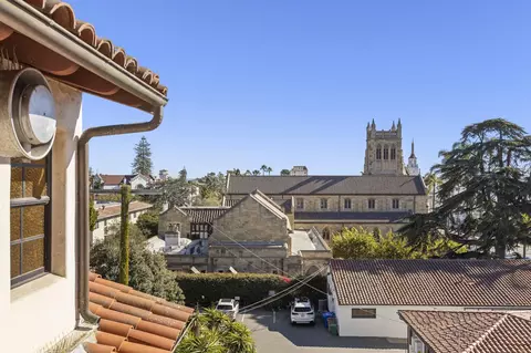 View/Area - 1532 State St #E, Santa Barbara, CA 93101 photo 1 of 1
