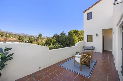 Exterior - 1532 State St #E, Santa Barbara, CA 93101 photo 4 of 11