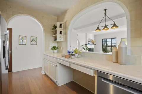 Kitchen - 1532 State St #E, Santa Barbara, CA 93101 photo 3 of 3