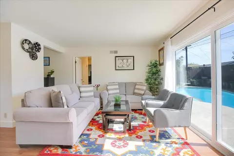 7247 Del Norte Dr, Goleta, CA 93117