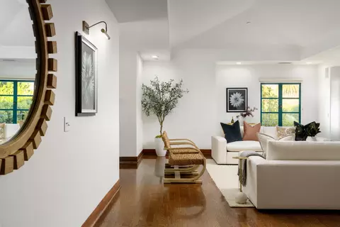 7 E Arrellaga St, Santa Barbara, CA 93101 photo 4