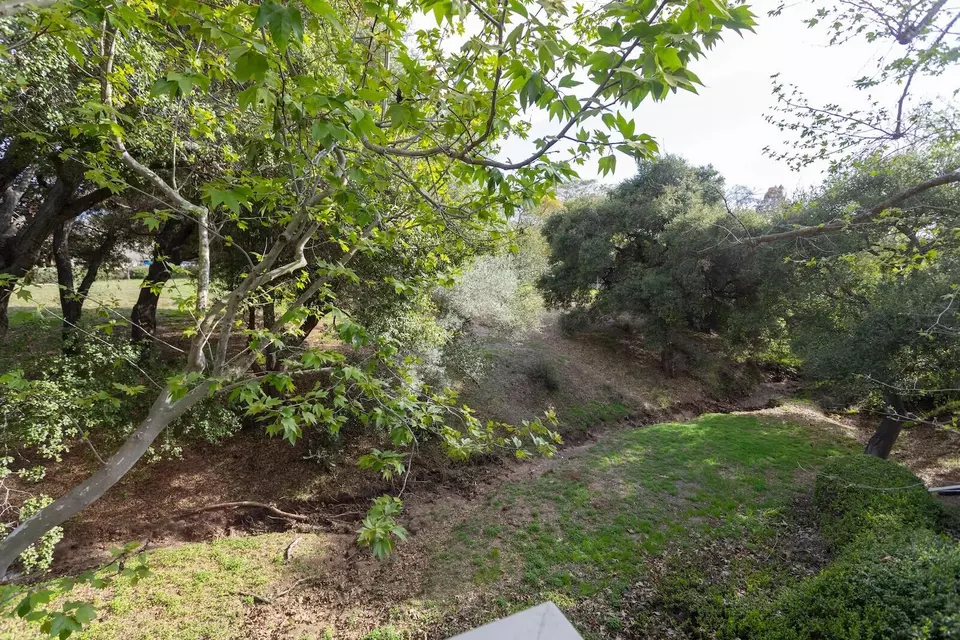 Exterior - 4012 Invierno Dr #B, Santa Barbara, CA 93110 photo 3 of 5