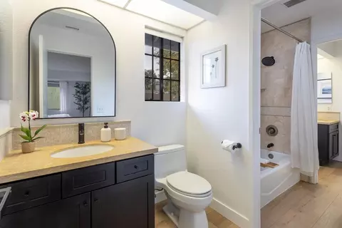 Bath - 4012 Invierno Dr #B, Santa Barbara, CA 93110 photo 1 of 3