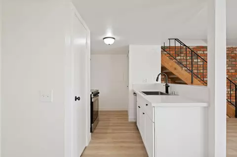 Entry Way - 5956 Via Real #3, Carpinteria, CA 93013 photo 1 of 1