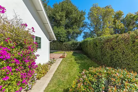 Exterior - 470 Arundel Rd, Goleta, CA 93117 photo 3 of 9