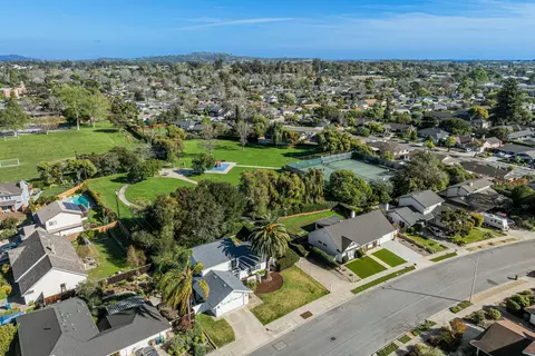 View/Area - 470 Arundel Rd, Goleta, CA 93117 photo 3 of 3