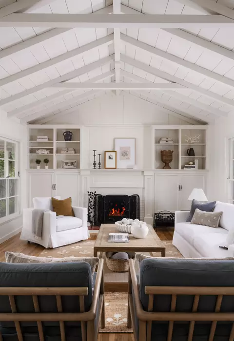 Living - 3182 Serena Ave, Carpinteria, CA 93013 photo 2 of 4