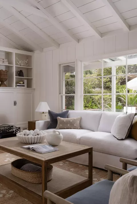 Living - 3182 Serena Ave, Carpinteria, CA 93013 photo 3 of 4