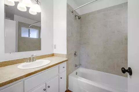 Bath - 1680 1st Ct, Solvang, CA 93463 photo 2 of 2