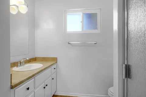 Bath - 1680 1st Ct, Solvang, CA 93463 photo 1 of 2
