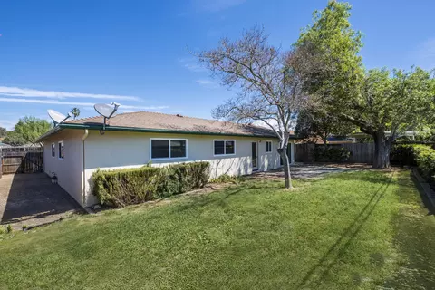 Exterior - 1680 1st Ct, Solvang, CA 93463 photo 4 of 5