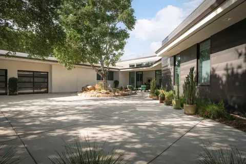 4586 Serenity Ln, Santa Barbara, CA 93111