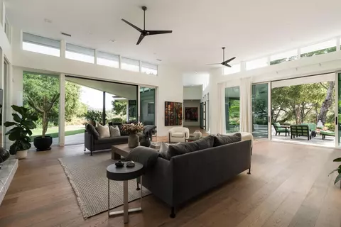 4586 Serenity Ln, Santa Barbara, CA 93111