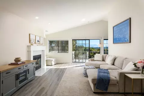 736 Hillside Dr, Solvang, CA 93463