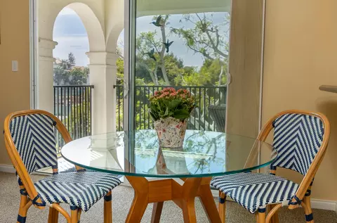 450 Por La Mar Cir, Santa Barbara, CA 93103