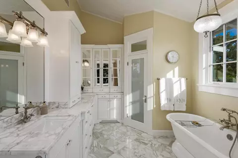 Bath - 1650 E Valley Rd, Montecito, CA 93108 photo 1 of 3