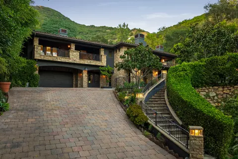 Exterior - 330 E Mountain Dr, Montecito, CA 93108 photo 19 of 21