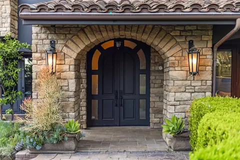 Exterior - 330 E Mountain Dr, Montecito, CA 93108 photo 3 of 21