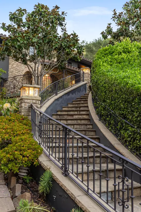Exterior - 330 E Mountain Dr, Montecito, CA 93108 photo 15 of 21