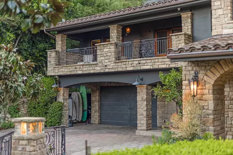 Exterior - 330 E Mountain Dr, Montecito, CA 93108 photo 16 of 21
