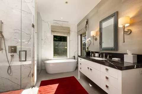 Bath - 2076 China Flat Rd, Montecito, CA 93108 photo 1 of 2