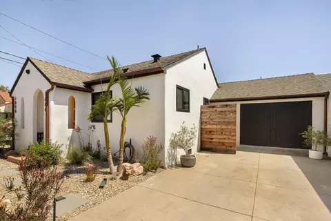 Exterior - 10861090 Elm Ln, Carpinteria, CA 93013 photo 4 of 10