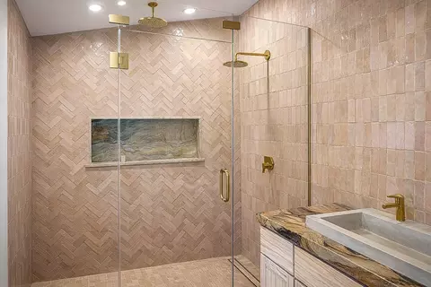 Bath - 2111 Refugio Rd, Goleta, CA 93117 photo 1 of 1