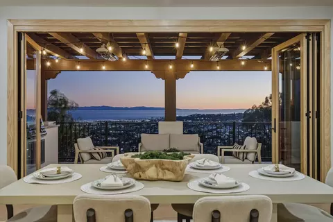 210 Las Alturas Rd, Santa Barbara, CA 93103