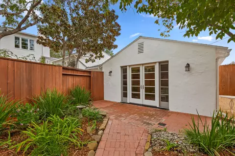 Exterior - 189 Hermosillo Rd, Montecito, CA 93108 photo 10 of 11