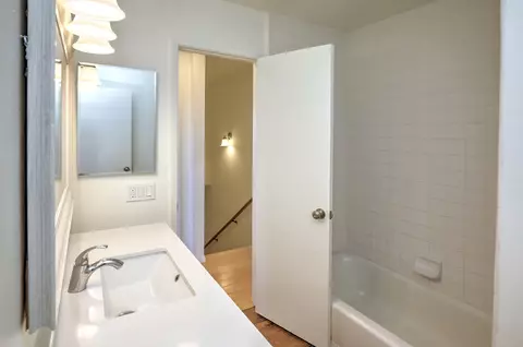 Bath - 307 Northgate Dr #C, Goleta, CA 93117 photo 3 of 3