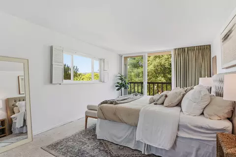 Bedroom - 1032 Fairway Rd, Montecito, CA 93108 photo 3 of 4