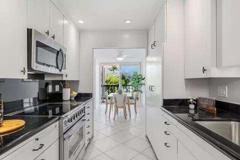 Kitchen - 1032 Fairway Rd, Montecito, CA 93108 photo 1 of 3