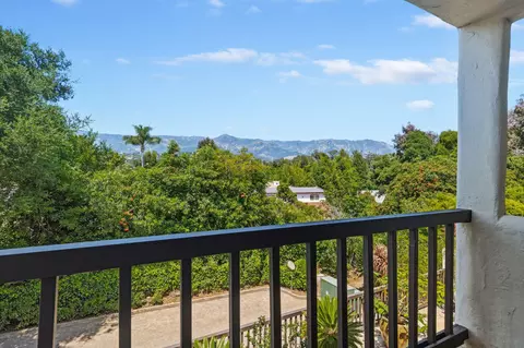Exterior - 1032 Fairway Rd, Montecito, CA 93108 photo 2 of 5