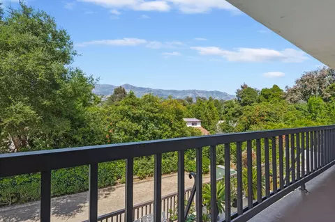 Exterior - 1032 Fairway Rd, Montecito, CA 93108 photo 3 of 5