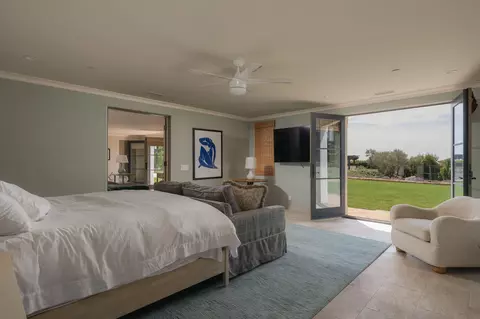 Bedroom - 1475 E Mountain Dr, Montecito, CA 93108 photo 6 of 6