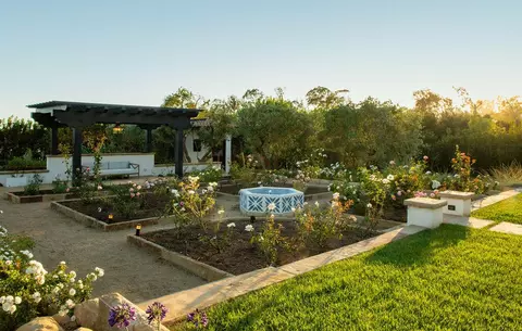 Exterior - 1475 E Mountain Dr, Montecito, CA 93108 photo 7 of 9