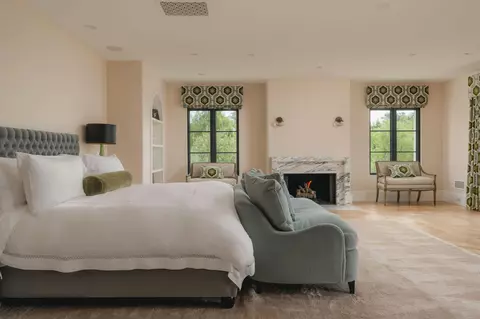 Bedroom - 1475 E Mountain Dr, Montecito, CA 93108 photo 2 of 6