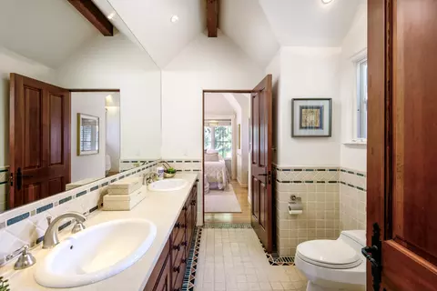 Bath - 1455 Vincenti Pl, Montecito, CA 93108 photo 2 of 2