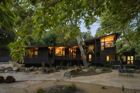 930 Andante Rd, Santa Barbara, CA 93105